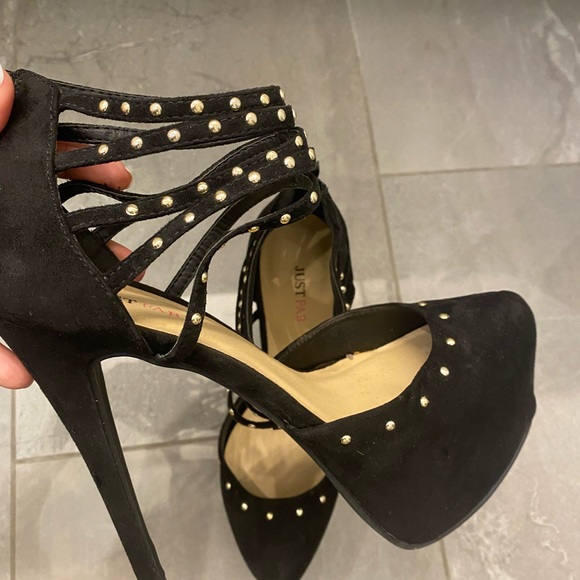 Beautiful suede platform studded heels - Picture 2 of 3